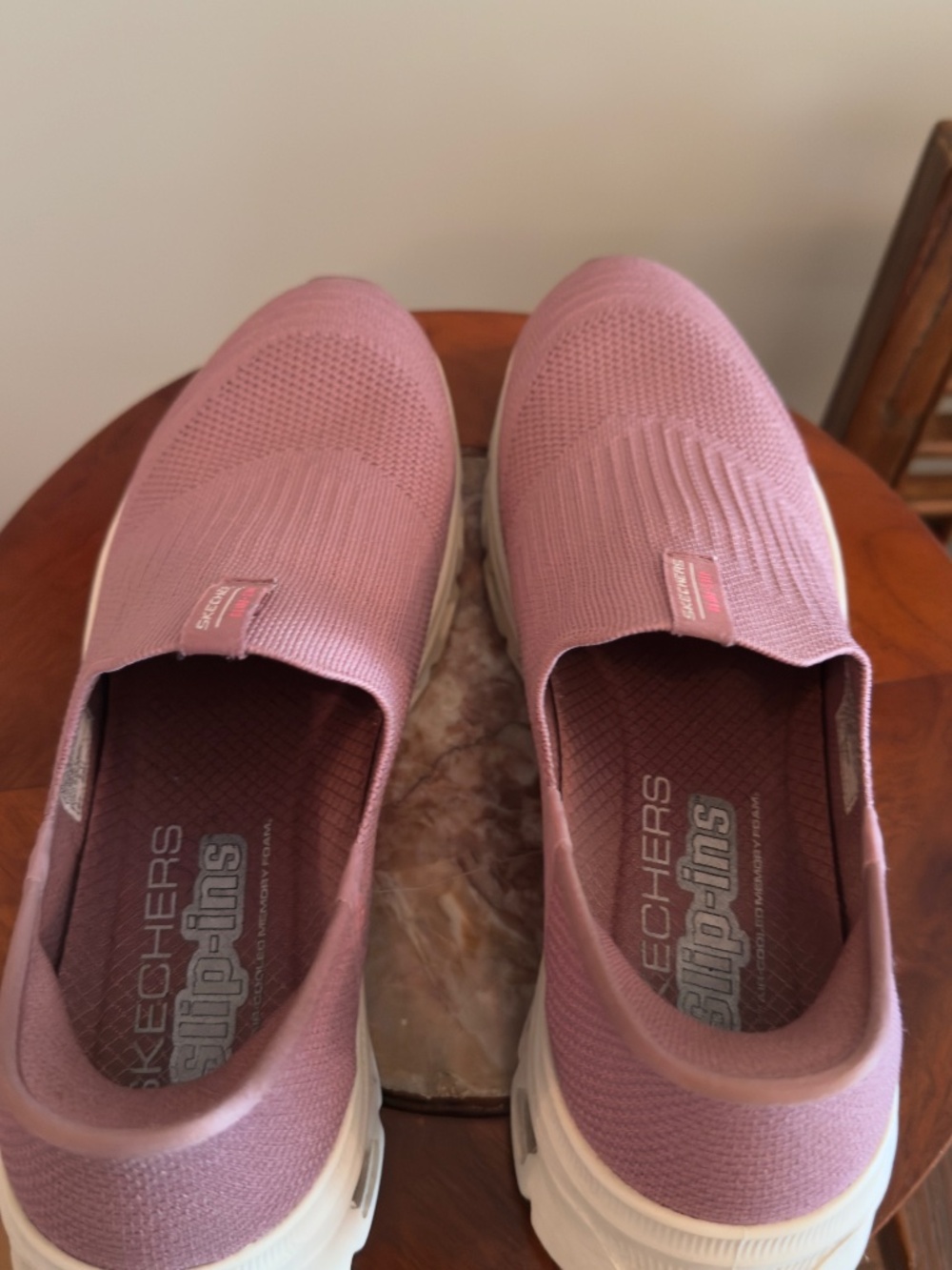 Pink Skechers slip ins size 8.5 (US) Women's